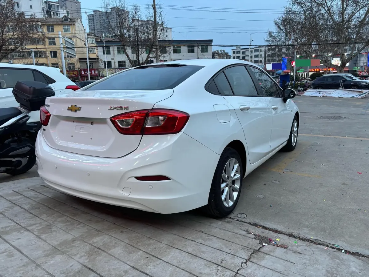 2018 Chevrolet Cruze 1.5L 114HP L4 6AT,autocango,china used car exporter,china ev exporter,chinese used car exporter,chinese used ev exporter