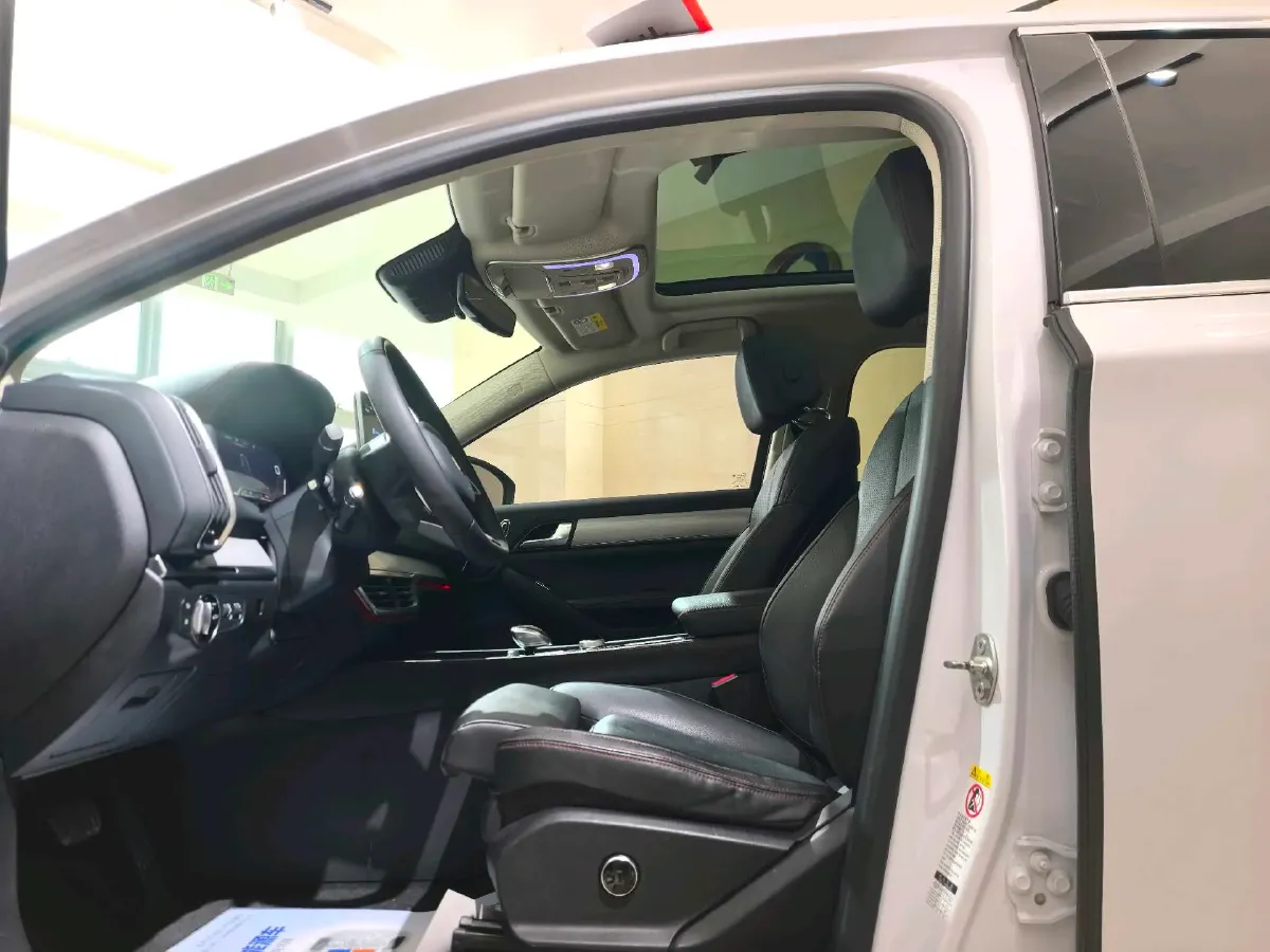 2018 BYD Tang 2.0T 205HP L4 6DCT PHEV 23.97KWH,autocango,china used car exporter,china ev exporter,chinese used car exporter,chinese used ev exporter