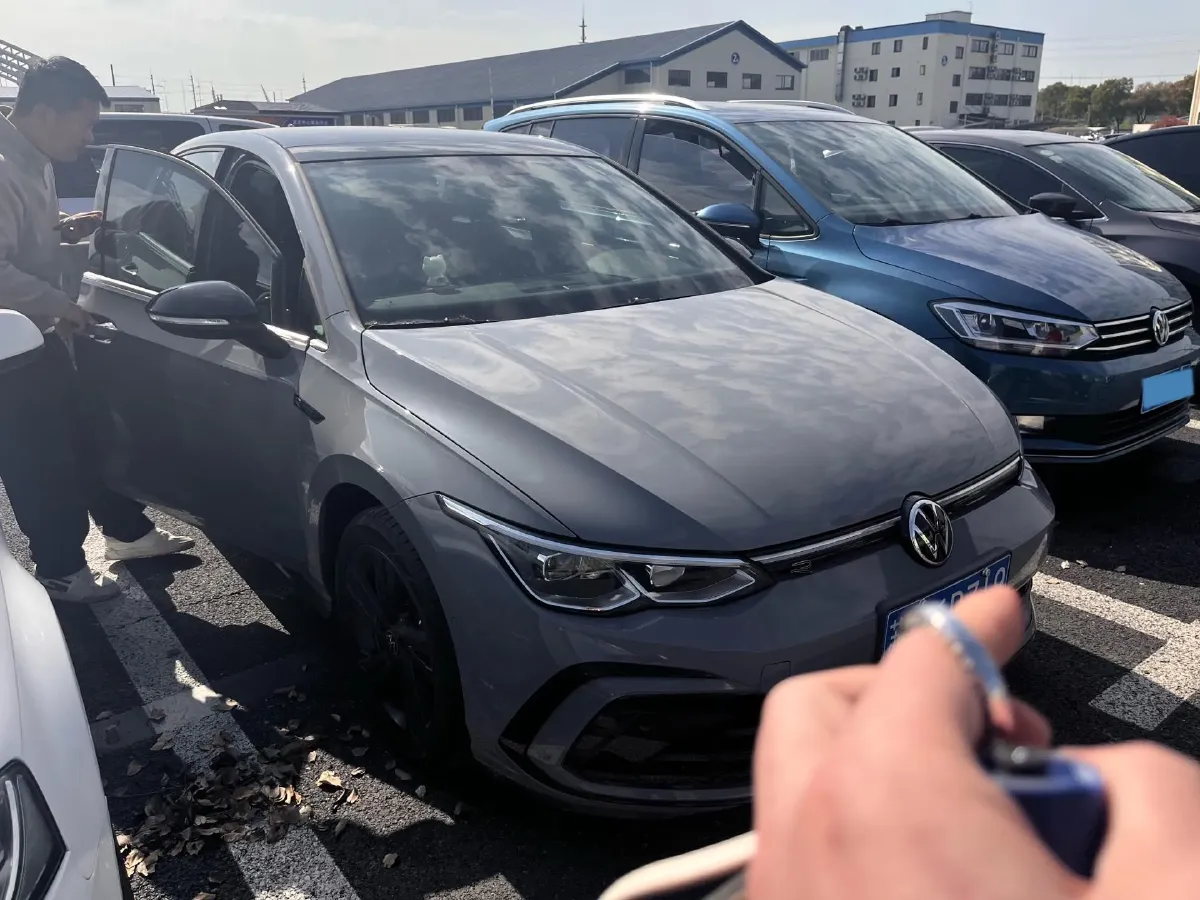 2023 Volkswagen Golf 1.4T 150HP L4 7DCT,autocango,china used car exporter,china ev exporter,chinese used car exporter,chinese used ev exporter