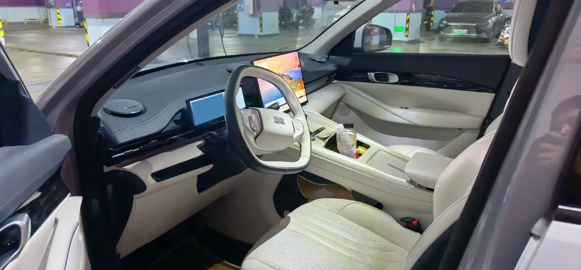 2024 Geely Emgrand L HiP 1.5T 181HP L4 3DHT PHEV 15.5KWH,autocango,china used car exporter,china ev exporter,chinese used car exporter,chinese used ev exporter