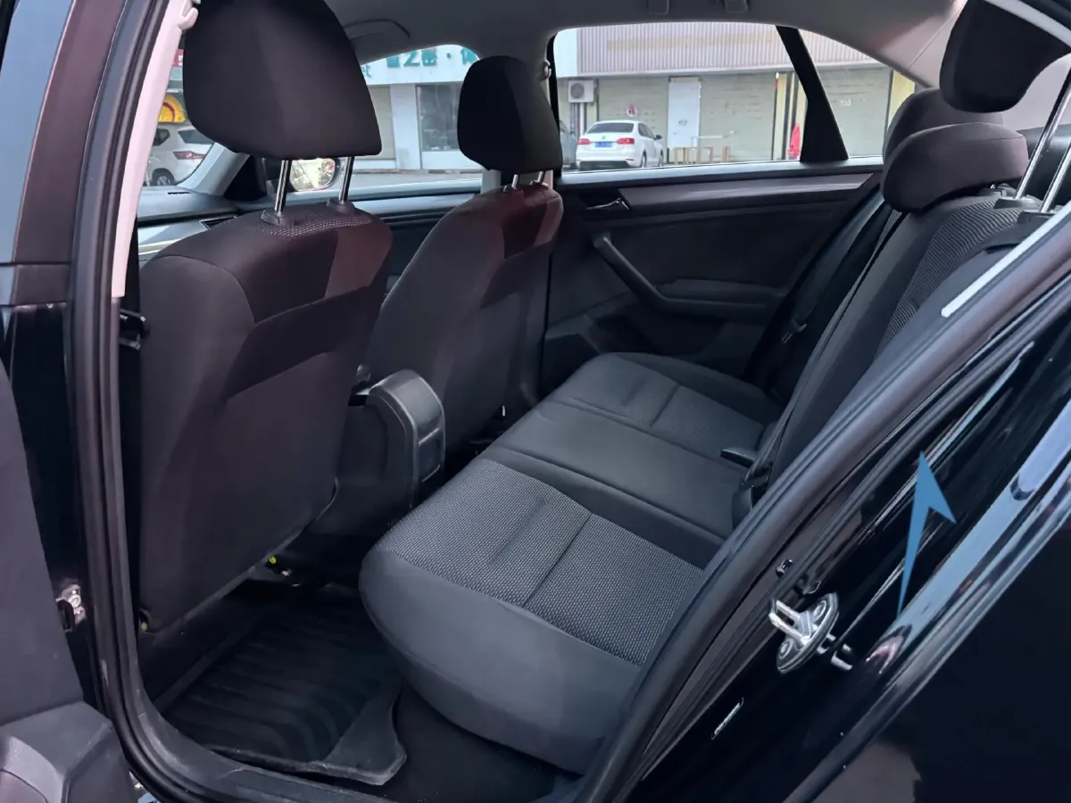 2018 Volkswagen Bora 1.5L 110HP L4 5MT,autocango,china used car exporter,china ev exporter,chinese used car exporter,chinese used ev exporter