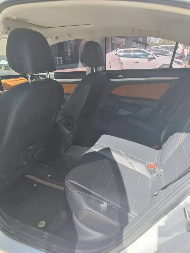 2024 Volkswagen Bora 1.2T 116HP L4 7DCT,autocango,china used car exporter,china ev exporter,chinese used car exporter,chinese used ev exporter