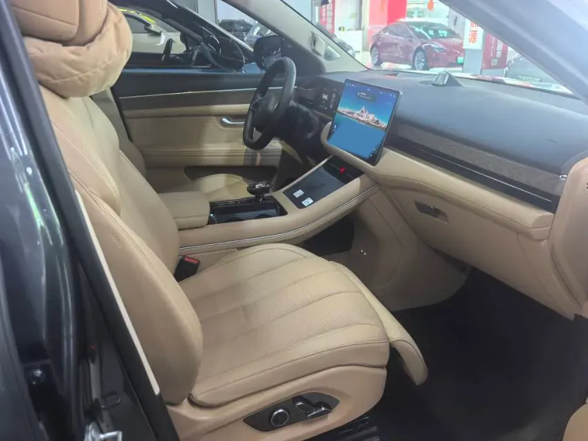 2022 Volvo S60 2.0T 197HP L4 8AT,autocango,china used car exporter,china ev exporter,chinese used car exporter,chinese used ev exporter