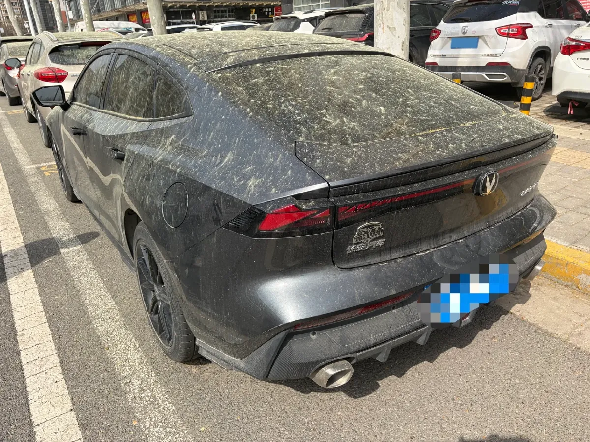 2023 ChangAn UNI-V 1.5T 188HP L4 7DCT,autocango,china used car exporter,china ev exporter,chinese used car exporter,chinese used ev exporter