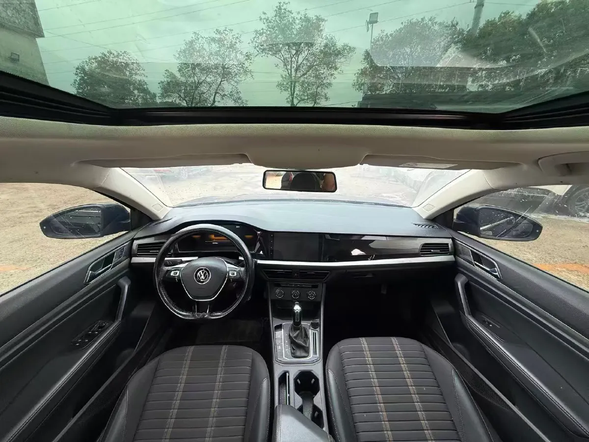 2021 Volkswagen Lavida 1.5L 113HP L4 6AT,autocango,china used car exporter,china ev exporter,chinese used car exporter,chinese used ev exporter