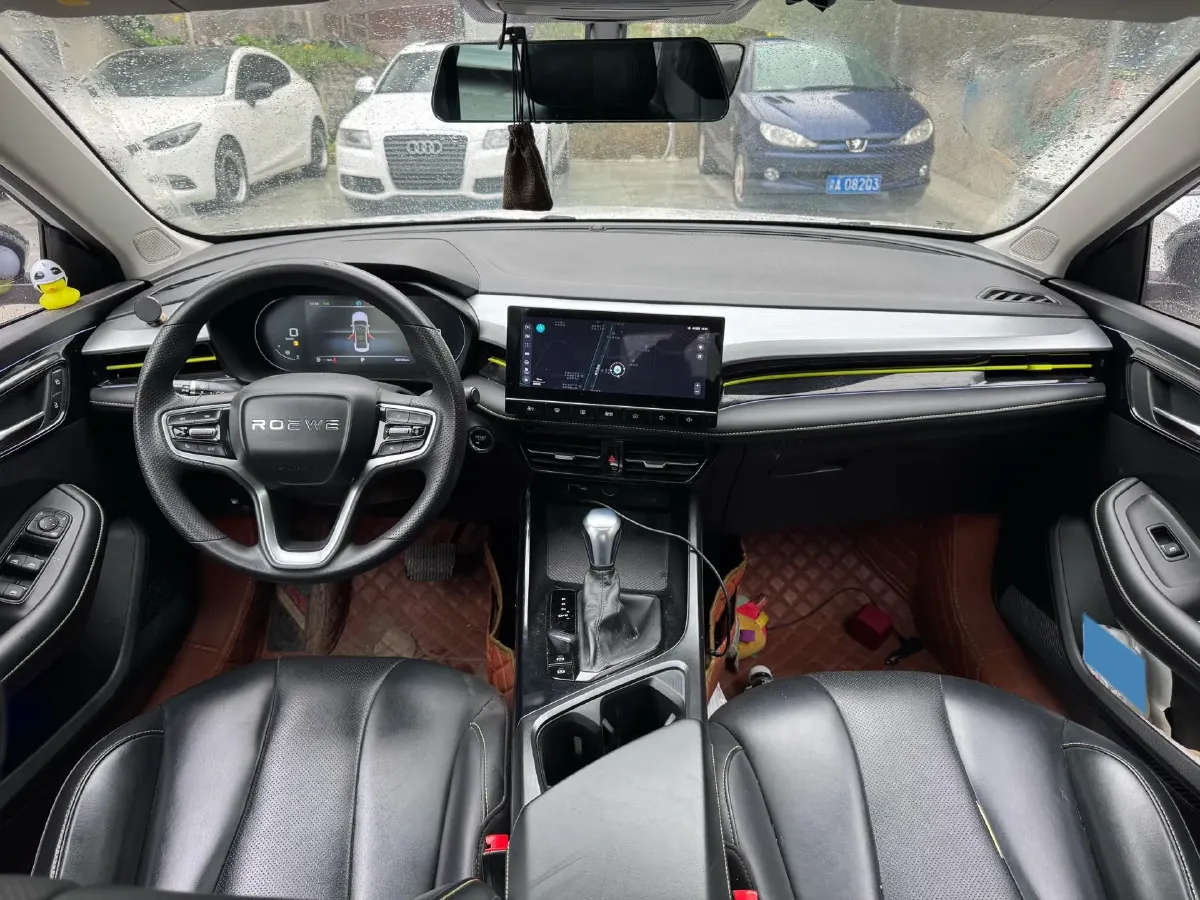 2021 Roewe i5 1.5L 120HP L4 CVT,autocango,china used car exporter,china ev exporter,chinese used car exporter,chinese used ev exporter