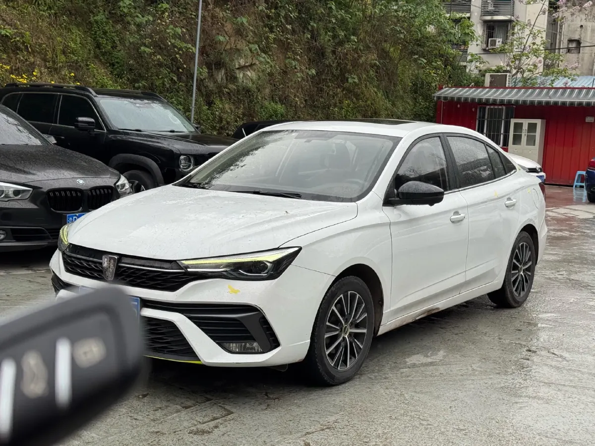 2021 Roewe i5 1.5L 120HP L4 CVT,autocango,china used car exporter,china ev exporter,chinese used car exporter,chinese used ev exporter