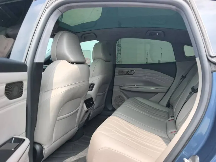 2025 Geely Galaxy Starshine 8 1.5T 163HP L4 3DHT PHEV 27.69KWH,autocango,china used car exporter,china ev exporter,chinese used car exporter,chinese used ev exporter