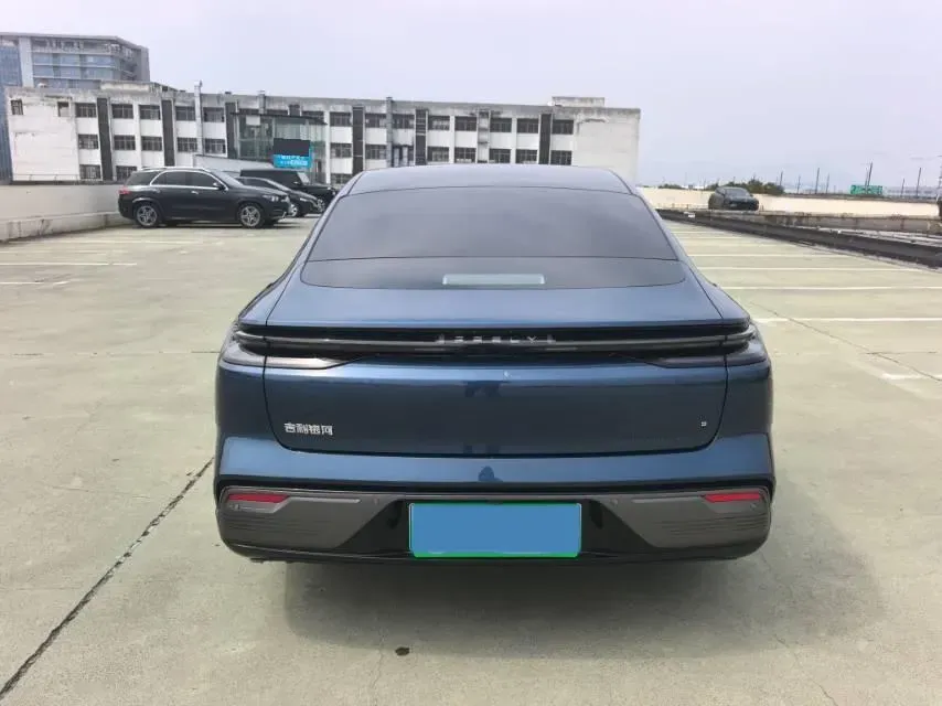 2025 Geely Galaxy Starshine 8 1.5T 163HP L4 3DHT PHEV 27.69KWH,autocango,china used car exporter,china ev exporter,chinese used car exporter,chinese used ev exporter