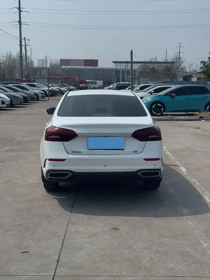 2021 BaoJun 530 1.5T 147HP L4 CVT,autocango,china used car exporter,china ev exporter,chinese used car exporter,chinese used ev exporter