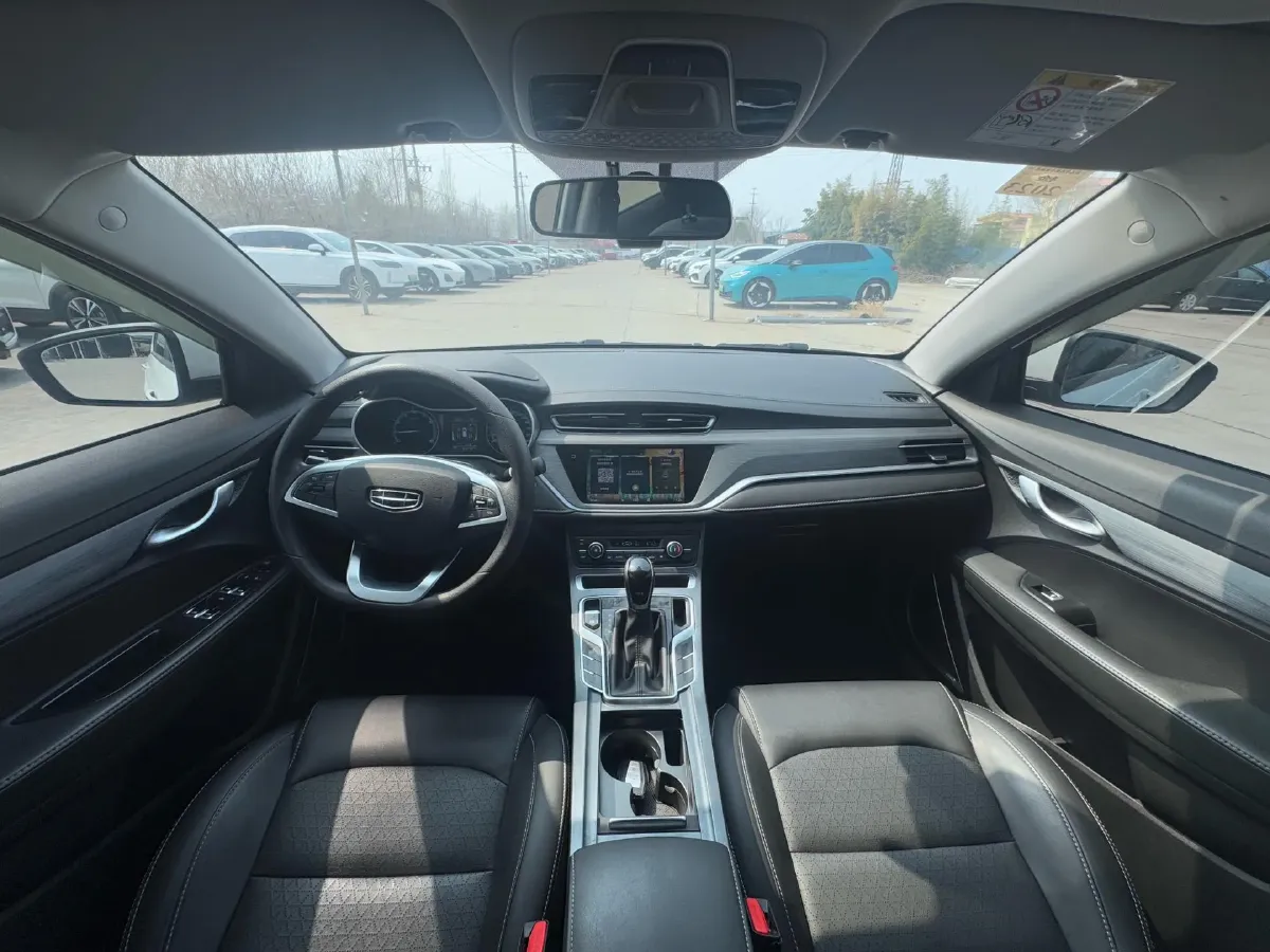 2021 BaoJun 530 1.5T 147HP L4 CVT,autocango,china used car exporter,china ev exporter,chinese used car exporter,chinese used ev exporter