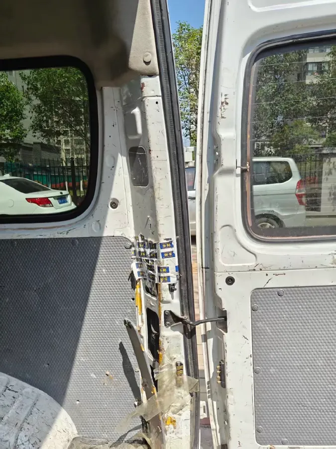 2021 MAXUS T70 2.0T 214HP L4 6MT,autocango,china used car exporter,china ev exporter,chinese used car exporter,chinese used ev exporter