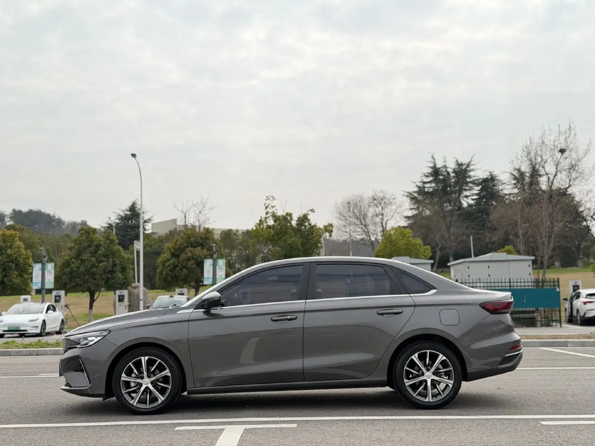 2022 Geely Emgrand 1.5L 114HP L4 CVT,autocango,china used car exporter,china ev exporter,chinese used car exporter,chinese used ev exporter