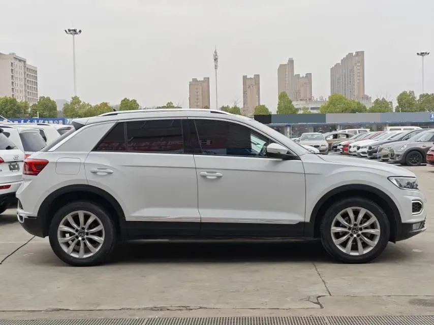 2022 Volkswagen T-Roc 1.4T 150HP L4 7DCT,autocango,china used car exporter,china ev exporter,chinese used car exporter,chinese used ev exporter