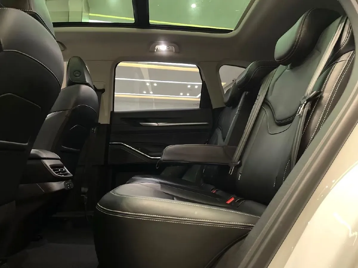 2022 Haval H6 1.5T 154HP L4 2DHT Hybrid 1.7KWH,autocango,china used car exporter,china ev exporter,chinese used car exporter,chinese used ev exporter