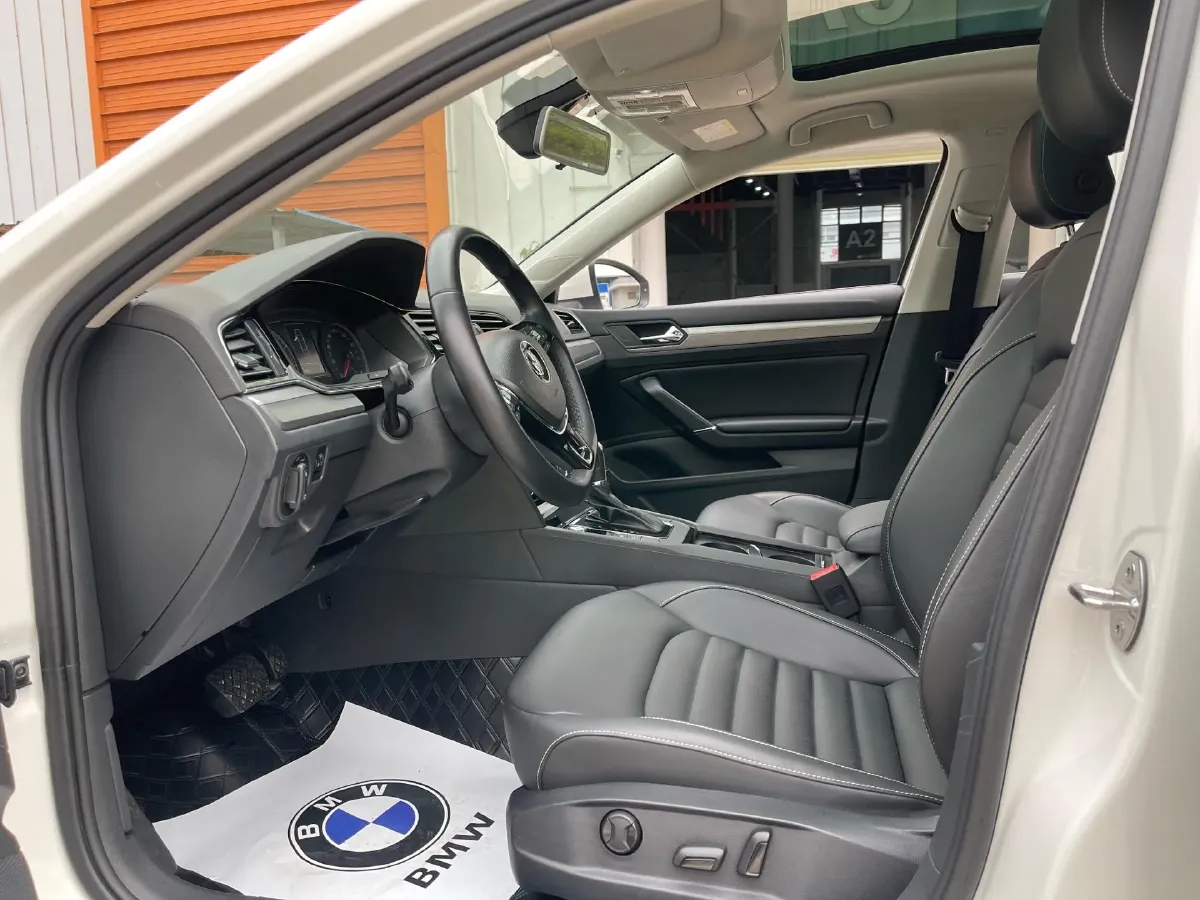 2019 Volkswagen Passat 1.4T 150HP L4 7DCT,autocango,china used car exporter,china ev exporter,chinese used car exporter,chinese used ev exporter