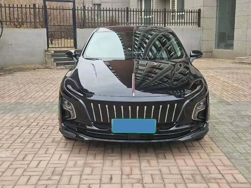 2024 HongQi E-QM5 BEV 60KWH,autocango,china used car exporter,china ev exporter,chinese used car exporter,chinese used ev exporter