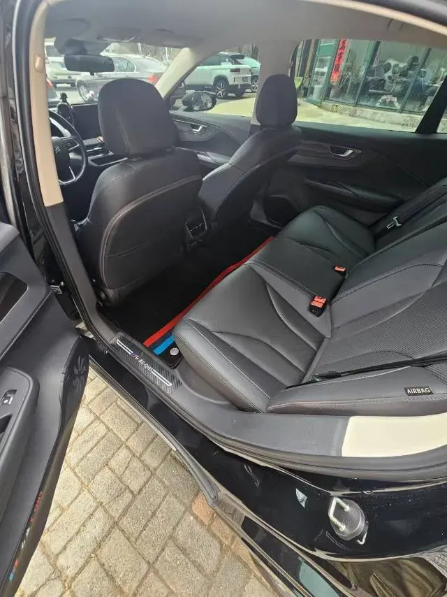 2024 HongQi E-QM5 BEV 60KWH,autocango,china used car exporter,china ev exporter,chinese used car exporter,chinese used ev exporter