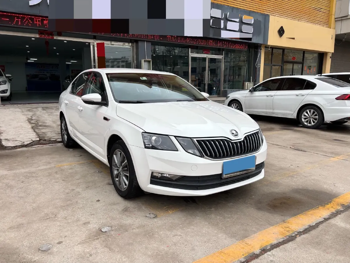 2019 Skoda Octavia 1.5L 116HP L4 6AT,autocango,china used car exporter,china ev exporter,chinese used car exporter,chinese used ev exporter