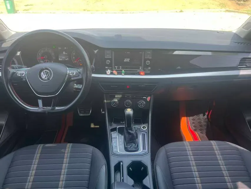 2021 Volkswagen Lavida 1.4T 150HP L4 7DCT,autocango,china used car exporter,china ev exporter,chinese used car exporter,chinese used ev exporter