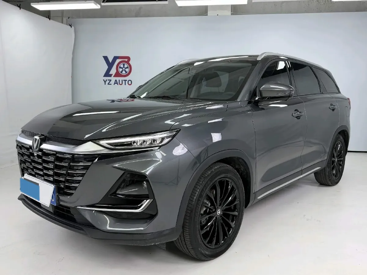 2025 ChangAn CS75 1.5T 188HP L4 7DCT,autocango,china used car exporter,china ev exporter,chinese used car exporter,chinese used ev exporter