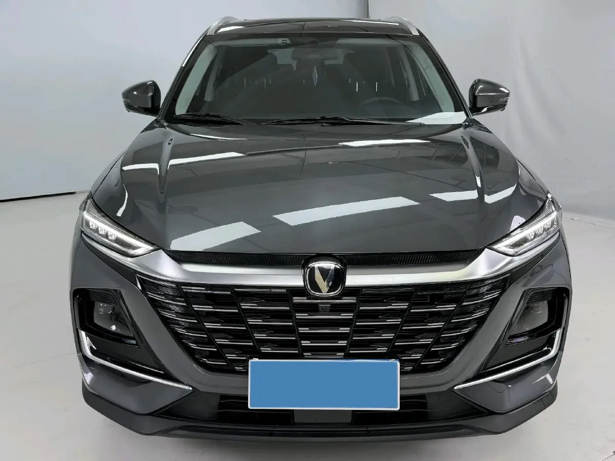 2025 ChangAn CS75 1.5T 188HP L4 7DCT,autocango,china used car exporter,china ev exporter,chinese used car exporter,chinese used ev exporter