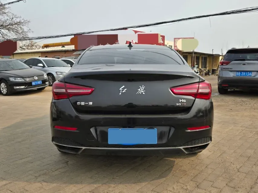 2022 HongQi H5 1.5T 169HP L4 7DCT,autocango,china used car exporter,china ev exporter,chinese used car exporter,chinese used ev exporter