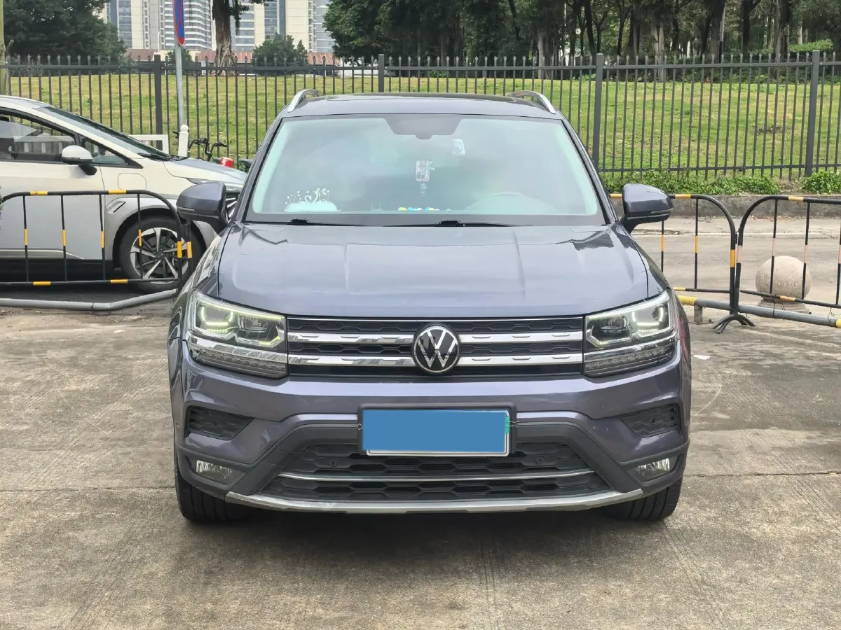 2021 Volkswagen Tharu 2.0T 186HP L4 7DCT,autocango,china used car exporter,china ev exporter,chinese used car exporter,chinese used ev exporter