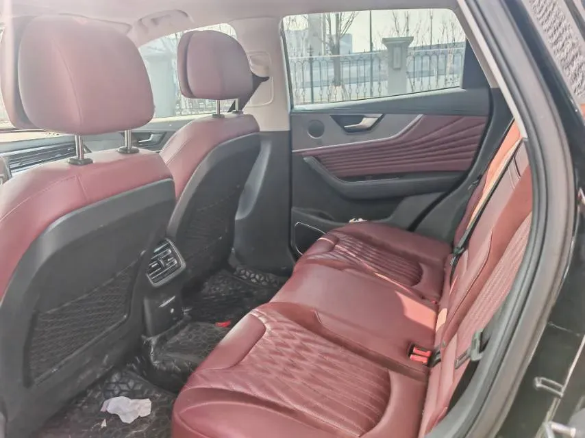 2023 HongQi HS5 2.0T 252HP L4 8AT,autocango,china used car exporter,china ev exporter,chinese used car exporter,chinese used ev exporter