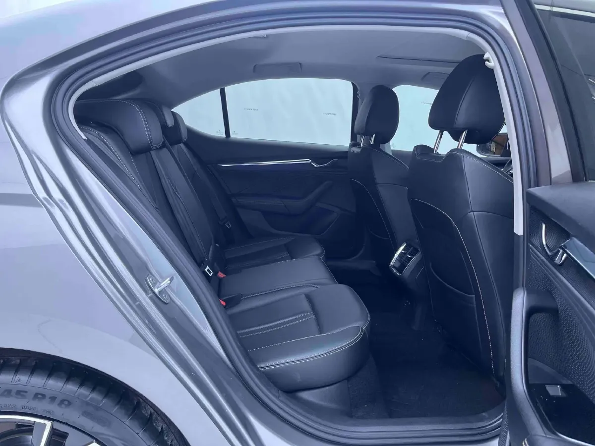 2022 Skoda Octavia 1.4T 150HP L4 7DCT,autocango,china used car exporter,china ev exporter,chinese used car exporter,chinese used ev exporter