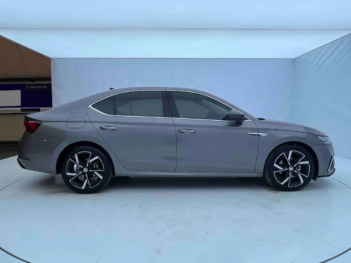 2022 Skoda Octavia 1.4T 150HP L4 7DCT,autocango,china used car exporter,china ev exporter,chinese used car exporter,chinese used ev exporter