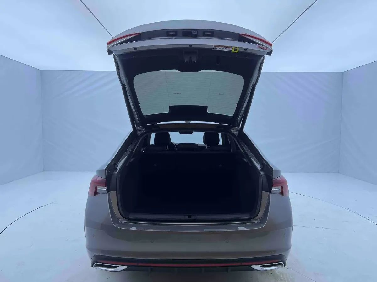 2022 Skoda Octavia 1.4T 150HP L4 7DCT,autocango,china used car exporter,china ev exporter,chinese used car exporter,chinese used ev exporter