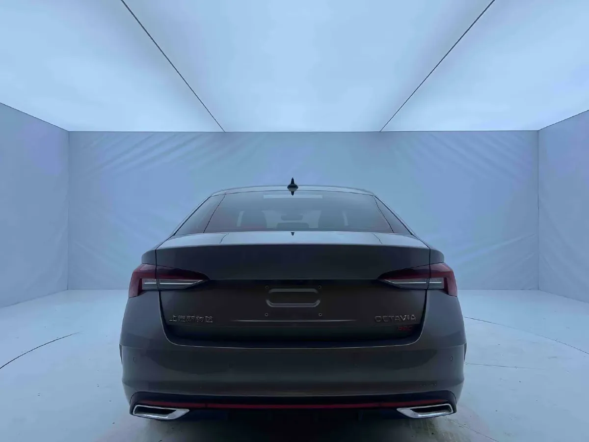2022 Skoda Octavia 1.4T 150HP L4 7DCT,autocango,china used car exporter,china ev exporter,chinese used car exporter,chinese used ev exporter