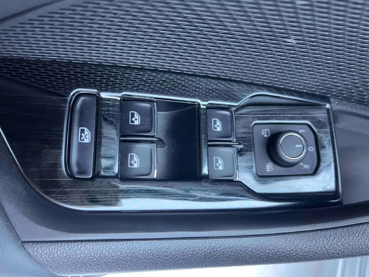 2022 Skoda Octavia 1.4T 150HP L4 7DCT,autocango,china used car exporter,china ev exporter,chinese used car exporter,chinese used ev exporter