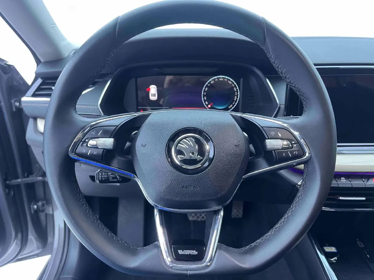 2022 Skoda Octavia 1.4T 150HP L4 7DCT,autocango,china used car exporter,china ev exporter,chinese used car exporter,chinese used ev exporter