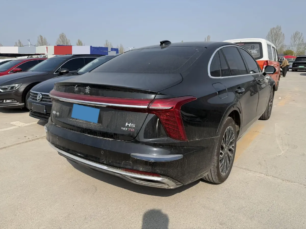 2025 HongQi H5 1.5T 169HP L4 1DHT Hybrid,autocango,china used car exporter,china ev exporter,chinese used car exporter,chinese used ev exporter
