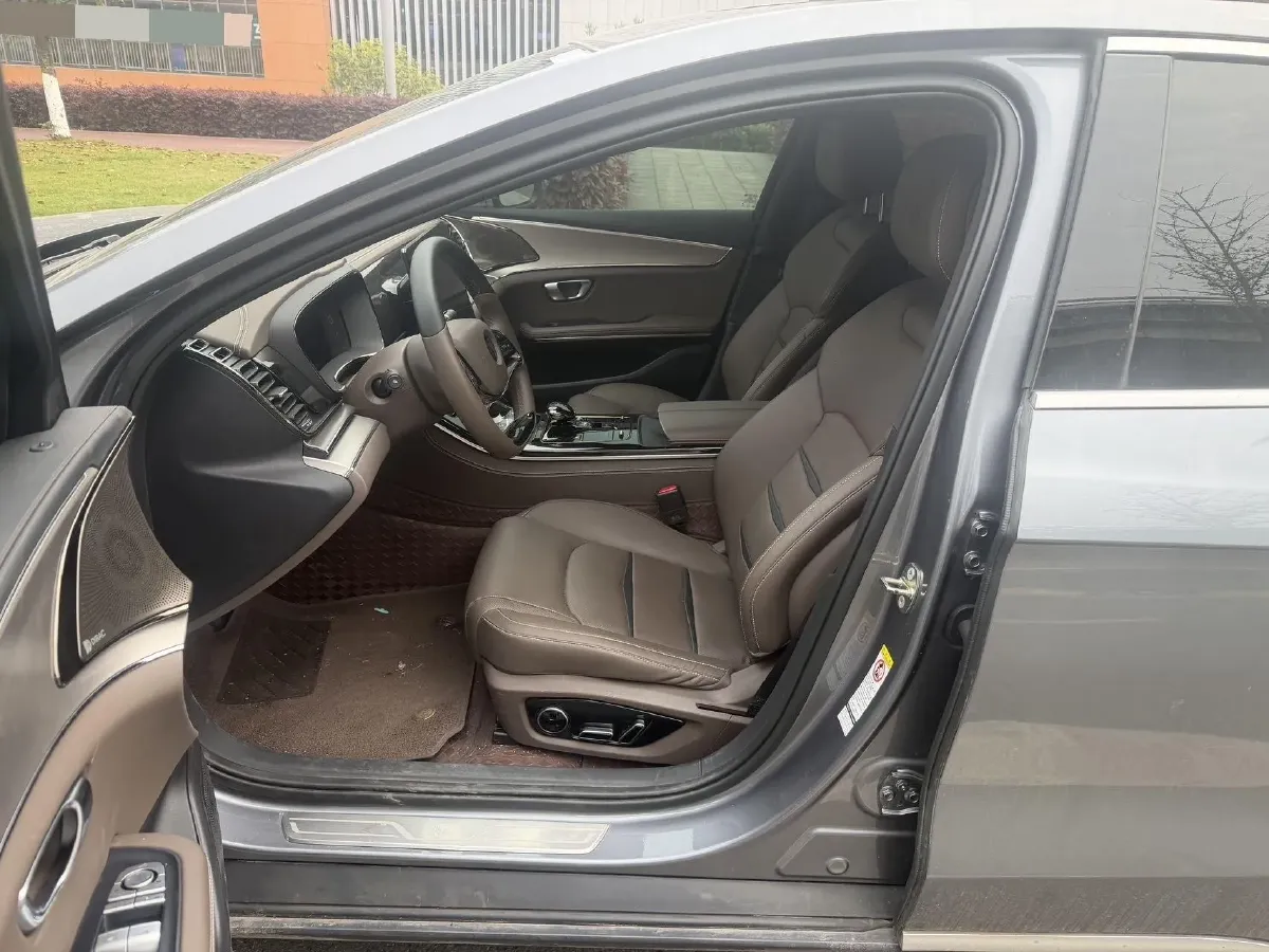 2020 WEY VV7 2.0T 227HP L4 7DCT PHEV,autocango,china used car exporter,china ev exporter,chinese used car exporter,chinese used ev exporter