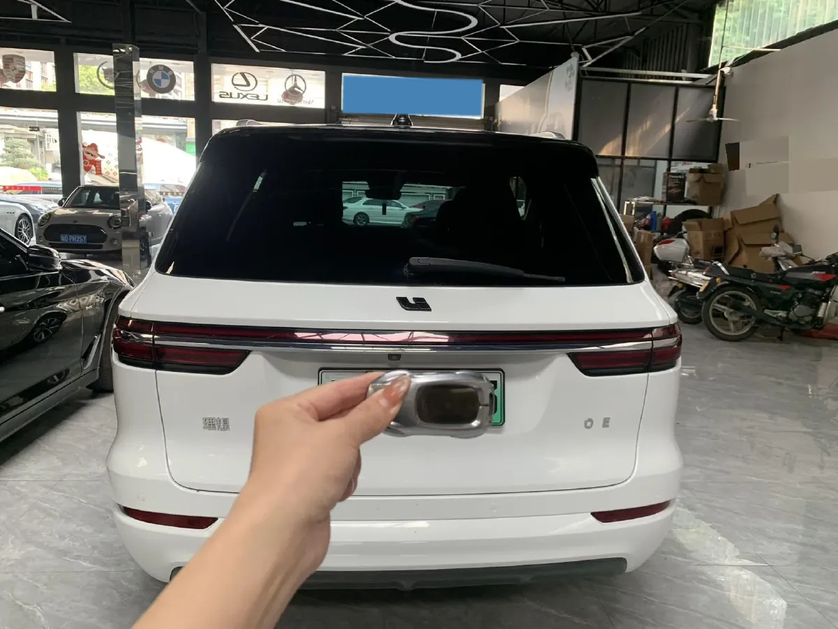 2021 Li ONE Range Extended 131HP REEV 40.5KWH,autocango,china used car exporter,china ev exporter,chinese used car exporter,chinese used ev exporter