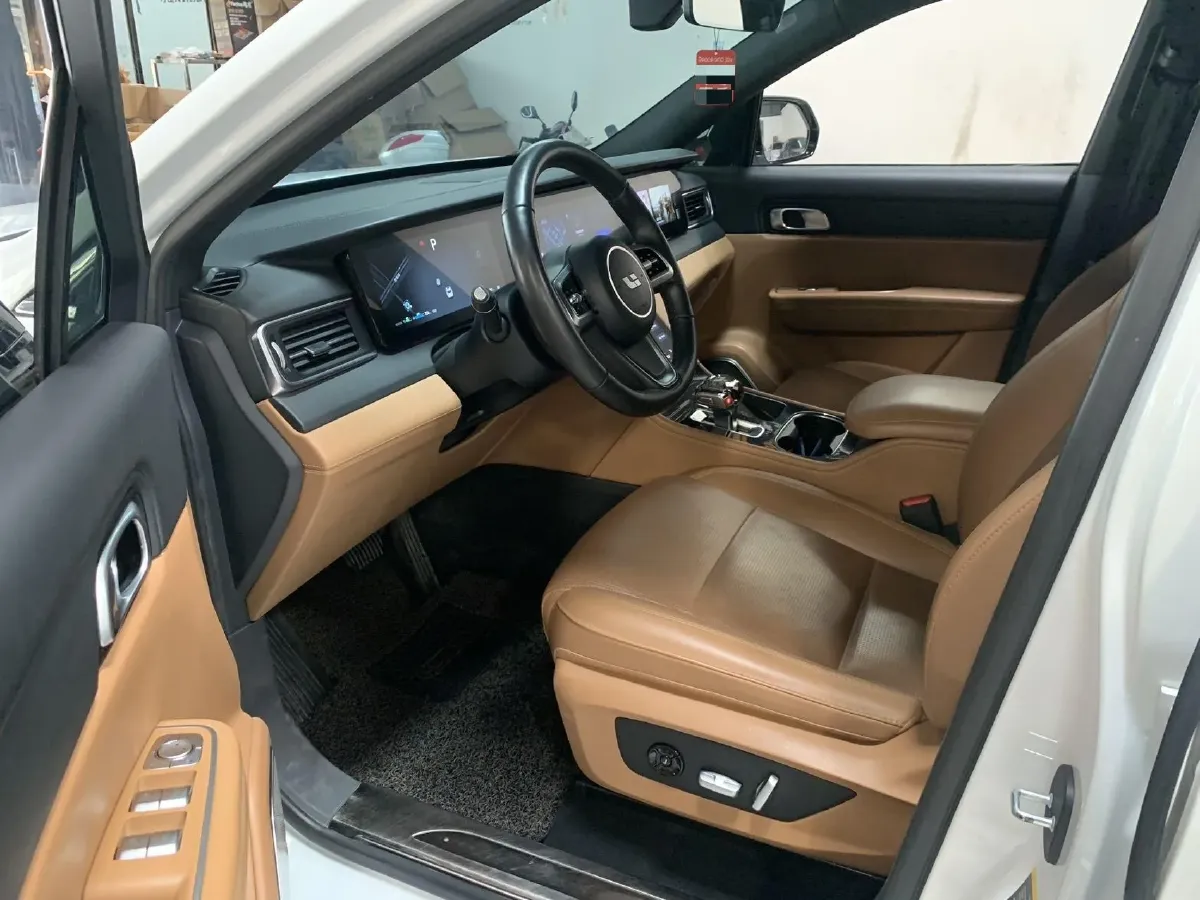 2021 Li ONE Range Extended 131HP REEV 40.5KWH,autocango,china used car exporter,china ev exporter,chinese used car exporter,chinese used ev exporter