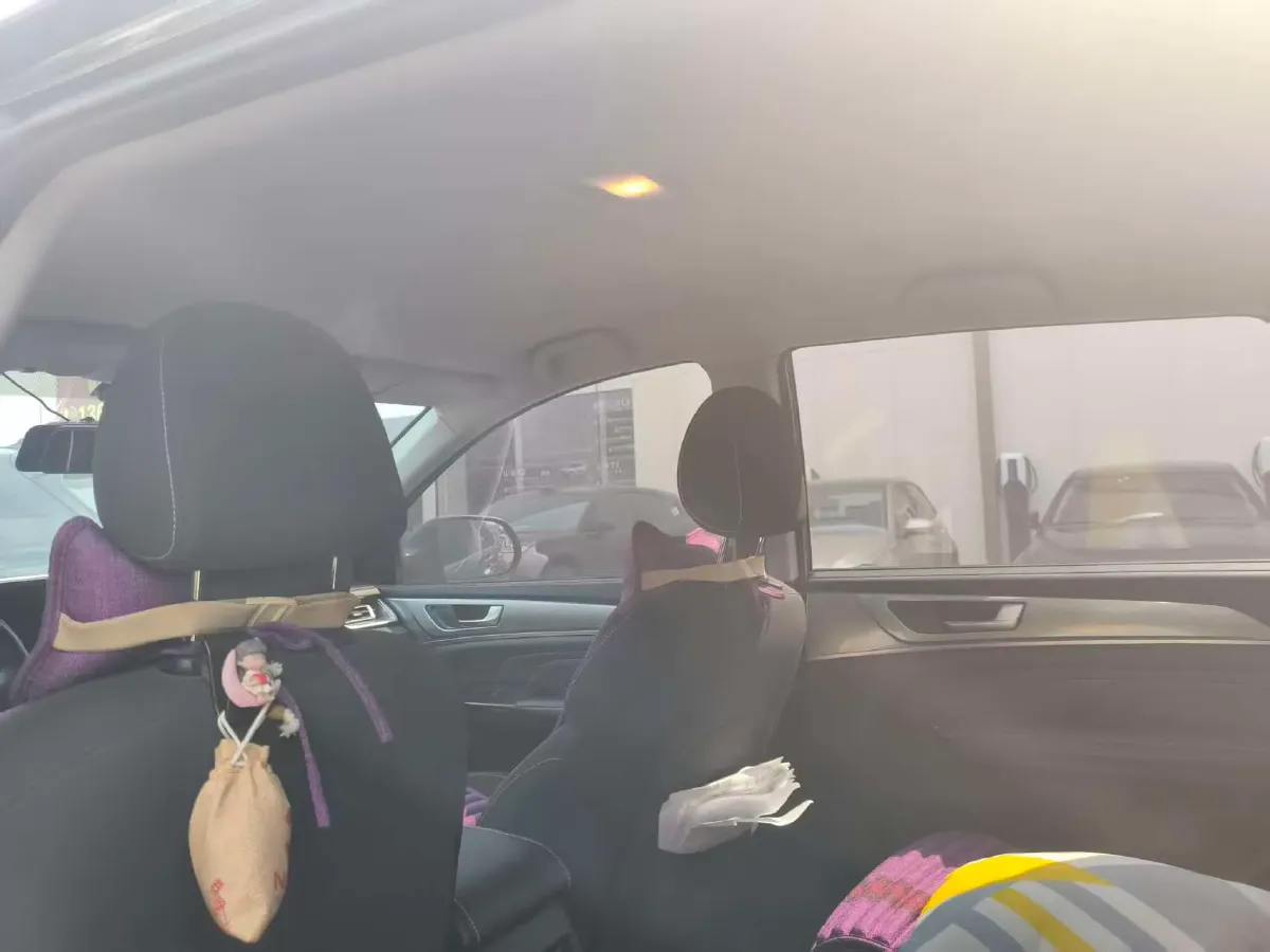 2021 Haval M6 1.5T 150HP L4 7DCT,autocango,china used car exporter,china ev exporter,chinese used car exporter,chinese used ev exporter