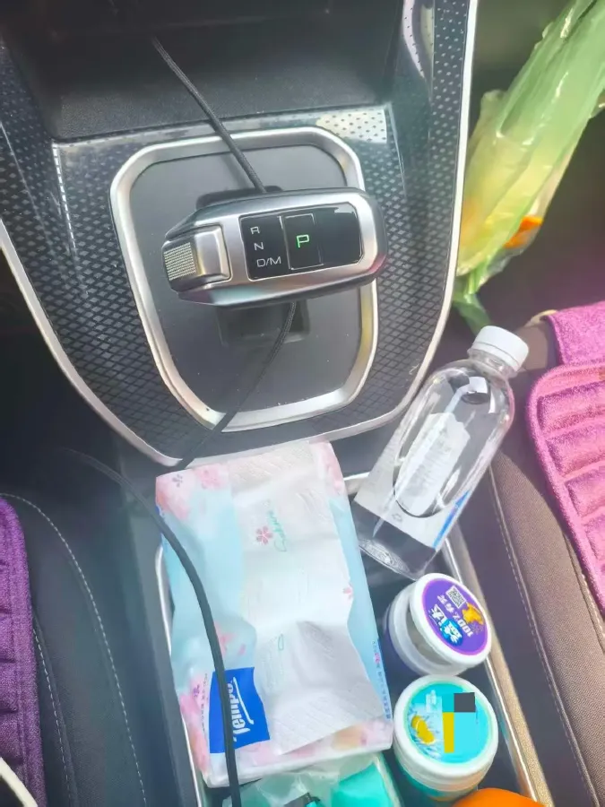 2021 Haval M6 1.5T 150HP L4 7DCT,autocango,china used car exporter,china ev exporter,chinese used car exporter,chinese used ev exporter