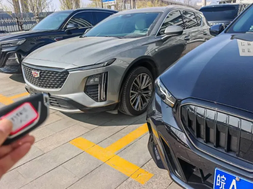 2023 Cadillac GT4 1.5T 211HP L4 9AT,autocango,china used car exporter,china ev exporter,chinese used car exporter,chinese used ev exporter
