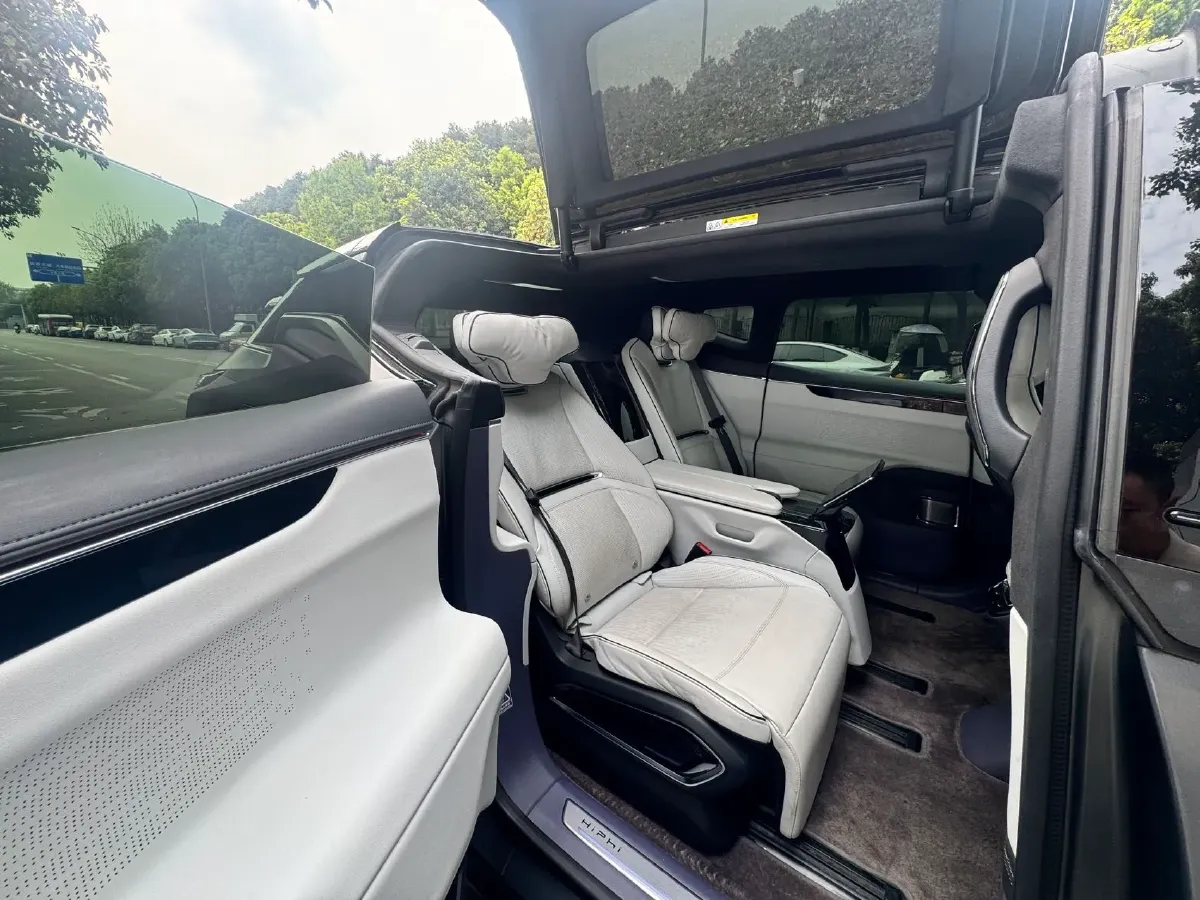 2021 HiPhi X BEV 97KWH,autocango,china used car exporter,china ev exporter,chinese used car exporter,chinese used ev exporter