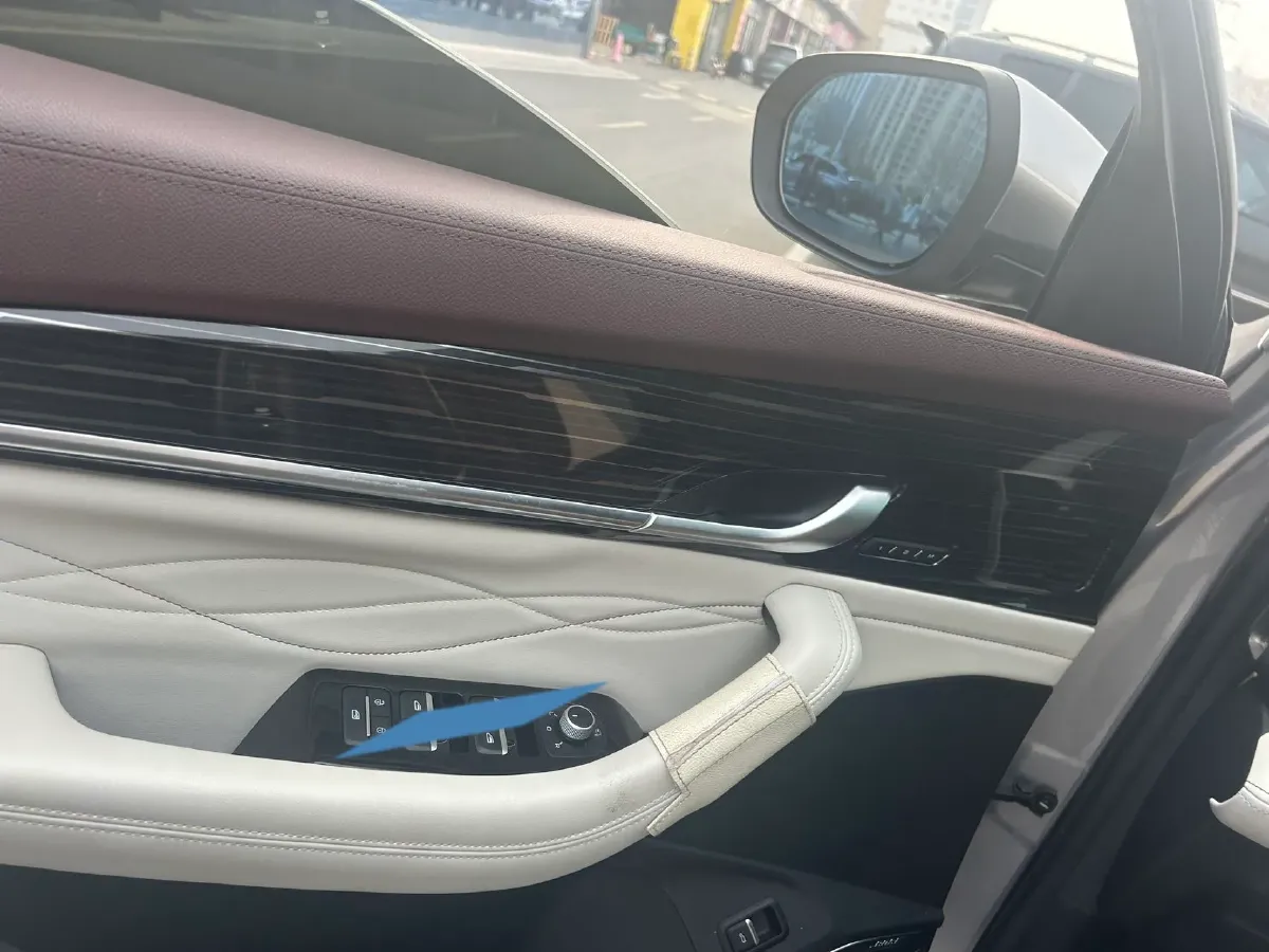 2021 Geely Monjaro 2.0T 218HP L4 7DCT,autocango,china used car exporter,china ev exporter,chinese used car exporter,chinese used ev exporter