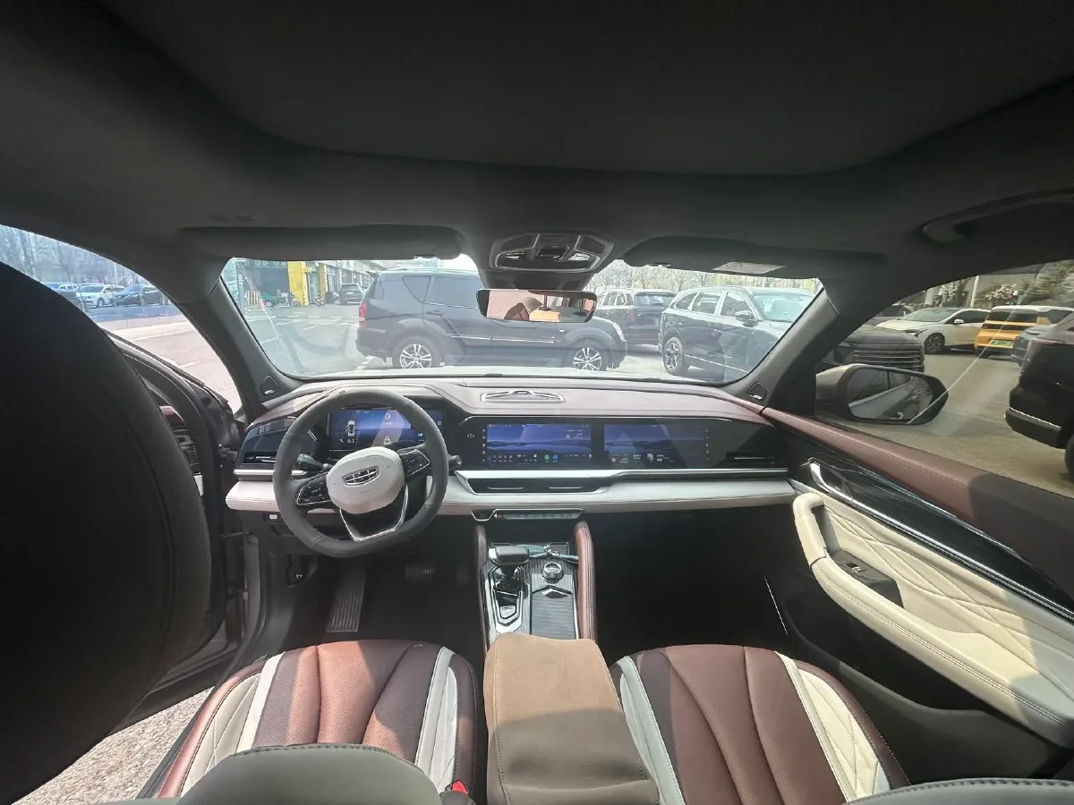 2021 Geely Monjaro 2.0T 218HP L4 7DCT,autocango,china used car exporter,china ev exporter,chinese used car exporter,chinese used ev exporter