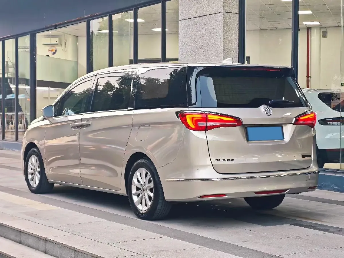 2020 Buick GL8 2.0T 237HP L4 9AT,autocango,china used car exporter,china ev exporter,chinese used car exporter,chinese used ev exporter