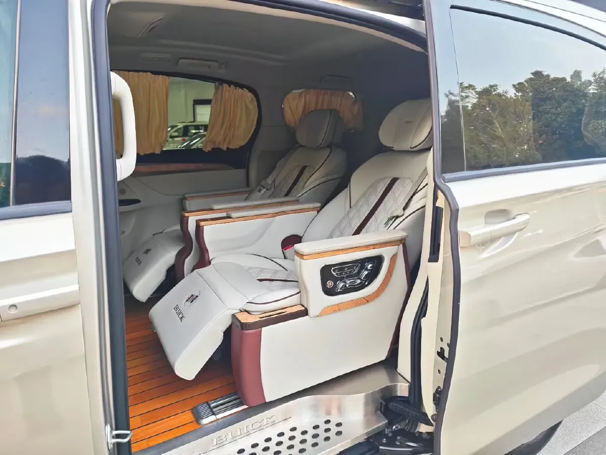 2020 Buick GL8 2.0T 237HP L4 9AT,autocango,china used car exporter,china ev exporter,chinese used car exporter,chinese used ev exporter