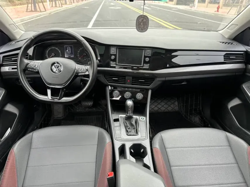 2020 Volkswagen Bora 1.5L 113HP L4 6AT,autocango,china used car exporter,china ev exporter,chinese used car exporter,chinese used ev exporter