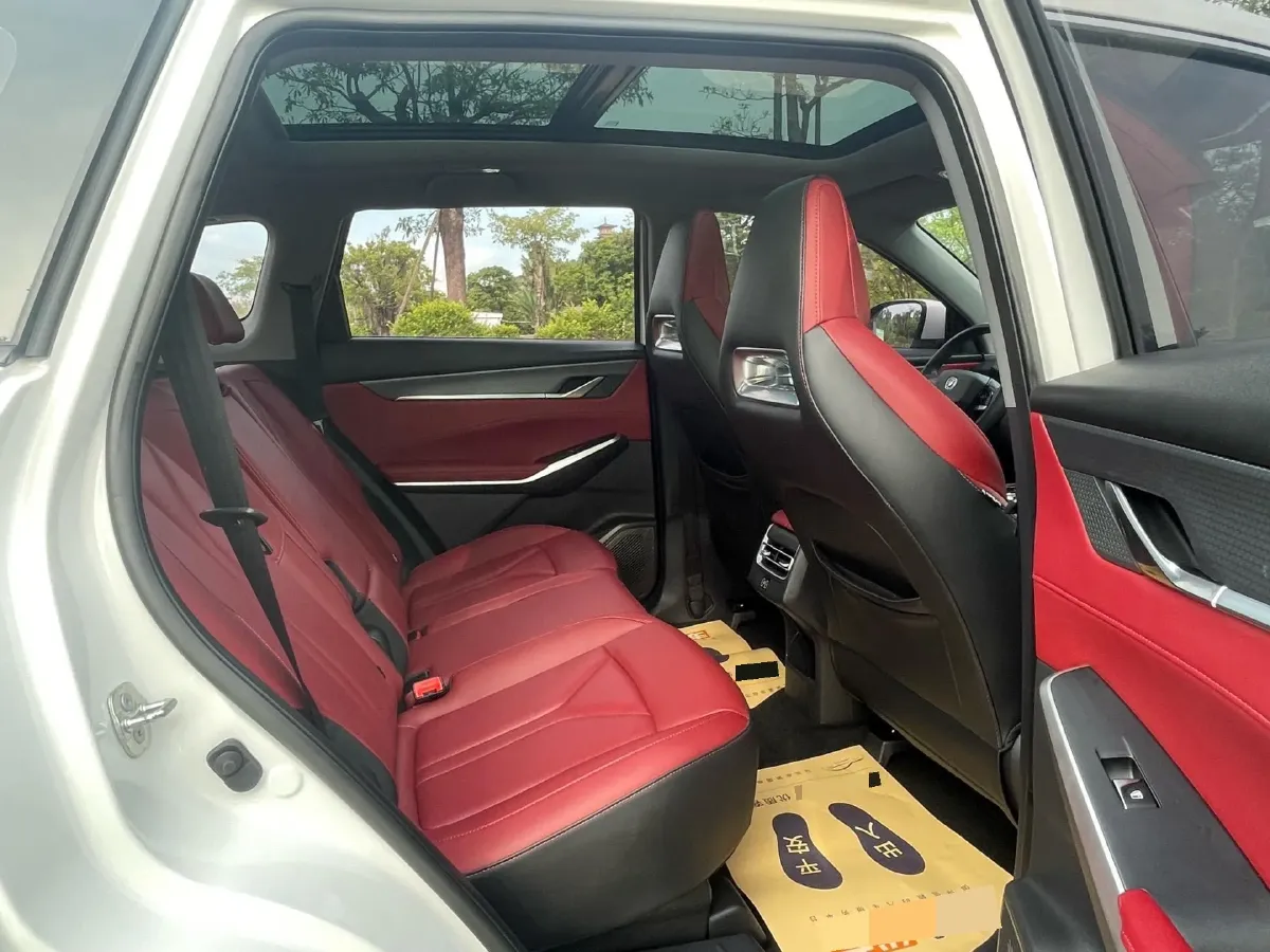 2022 ChangAn CS75 Plus 1.5T 178HP L4 6AT,autocango,china used car exporter,china ev exporter,chinese used car exporter,chinese used ev exporter