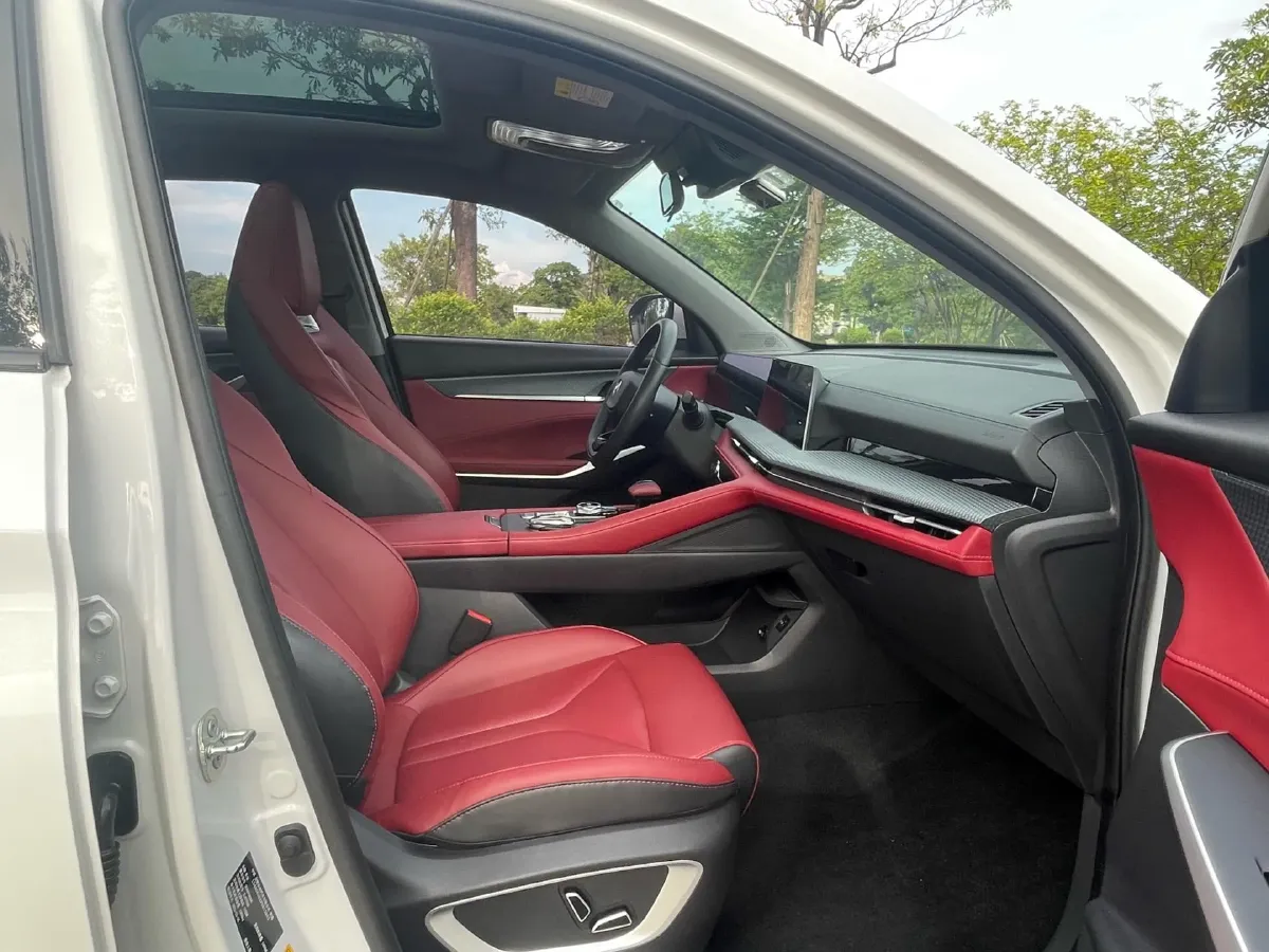 2022 ChangAn CS75 Plus 1.5T 178HP L4 6AT,autocango,china used car exporter,china ev exporter,chinese used car exporter,chinese used ev exporter